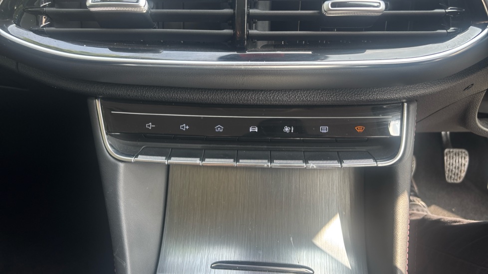 MG HS 1.5 T-GDI Excite 5dr Petrol Hatchback - Image 32