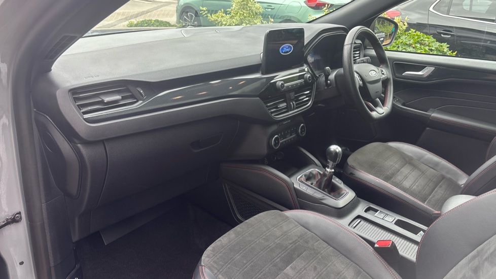 Ford Kuga 1.5 EcoBoost 150 ST-Line X Edition 5dr Petrol Estate - Image 9
