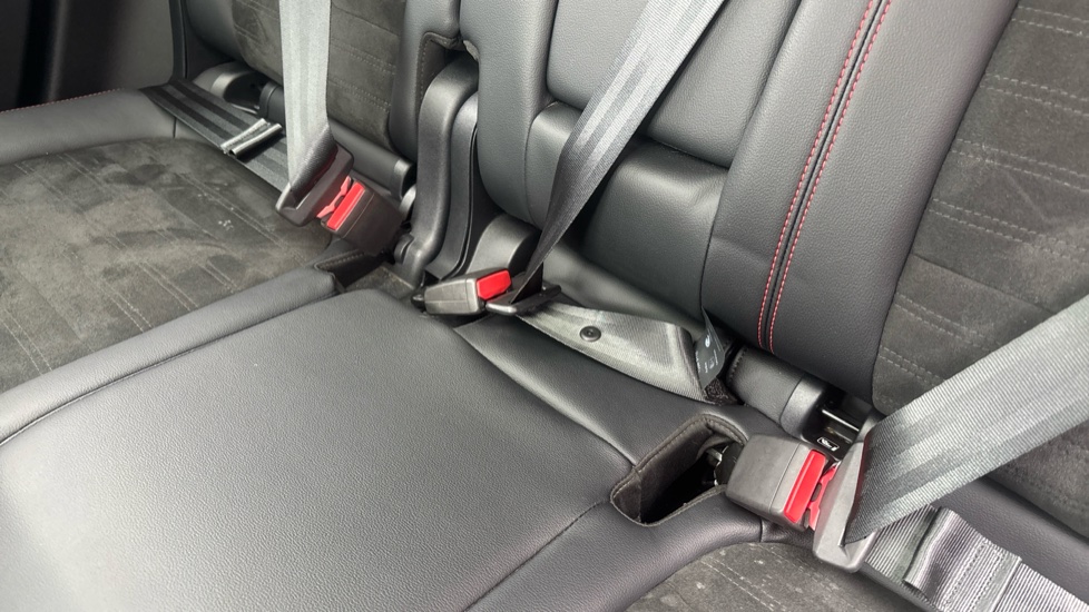 Ford Kuga 1.5 EcoBoost 150 ST-Line X Edition 5dr Petrol Estate - Image 17