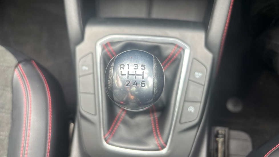 Ford Kuga 1.5 EcoBoost 150 ST-Line X Edition 5dr Petrol Estate - Image 34