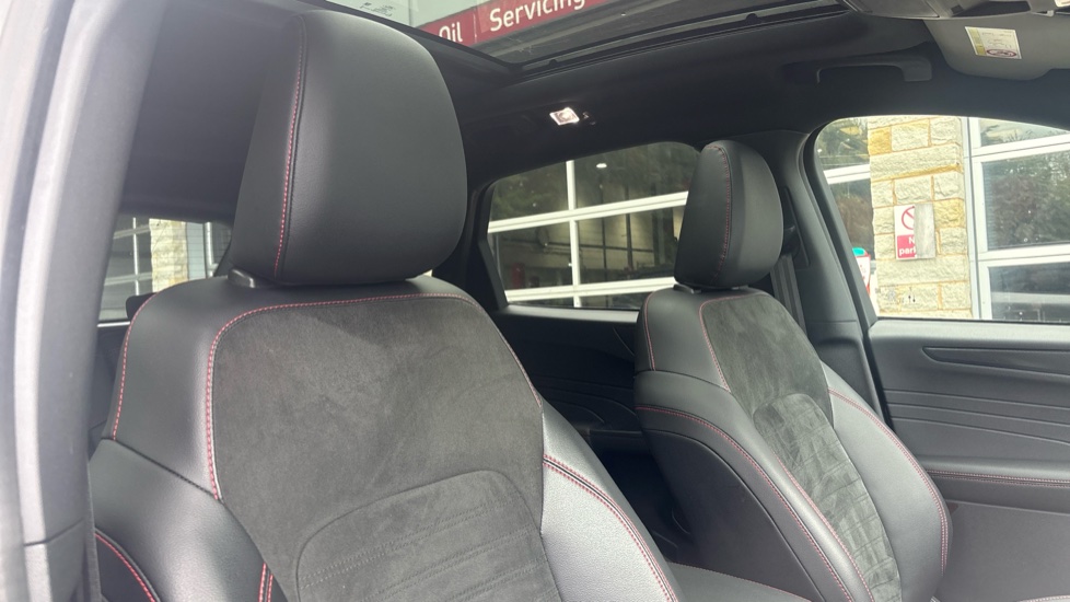 Ford Kuga 1.5 EcoBoost 150 ST-Line X Edition 5dr Petrol Estate - Image 50