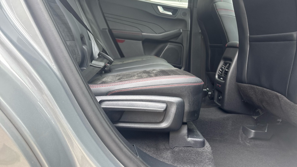 Ford Kuga 1.5 EcoBoost 150 ST-Line X Edition 5dr Petrol Estate - Image 54