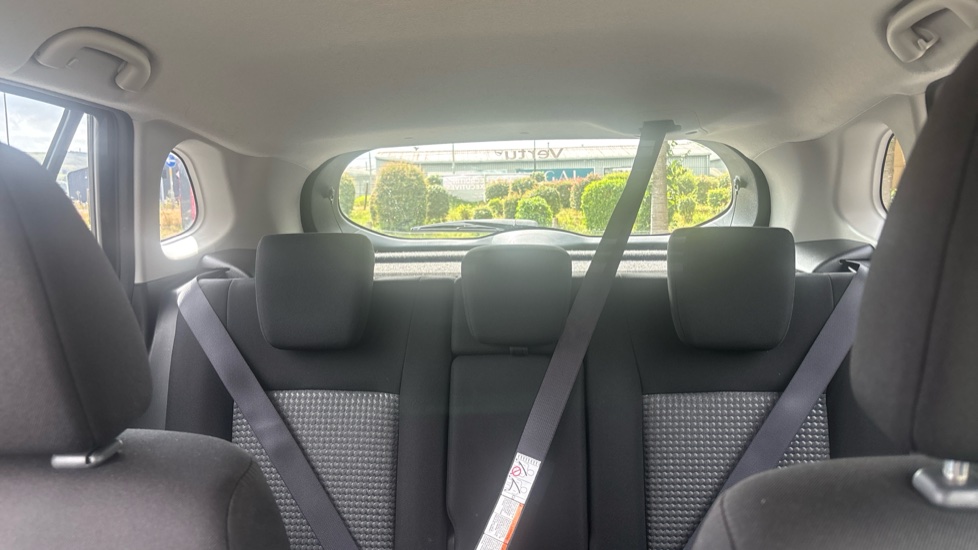 Suzuki S-Cross 1.4 Boosterjet 48V Hybrid Motion 5dr Petrol Hatchback - Image 15