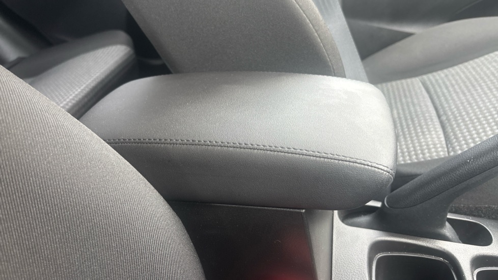 Suzuki S-Cross 1.4 Boosterjet 48V Hybrid Motion 5dr Petrol Hatchback - Image 26