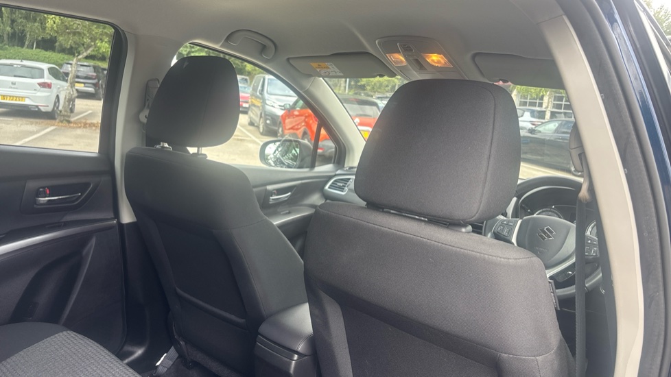 Suzuki S-Cross 1.4 Boosterjet 48V Hybrid Motion 5dr Petrol Hatchback - Image 45