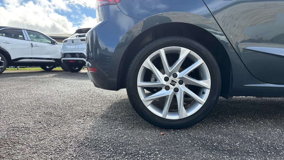 SEAT Ibiza 1.0 TSI 110 FR 5dr Petrol Hatchback - Image 7