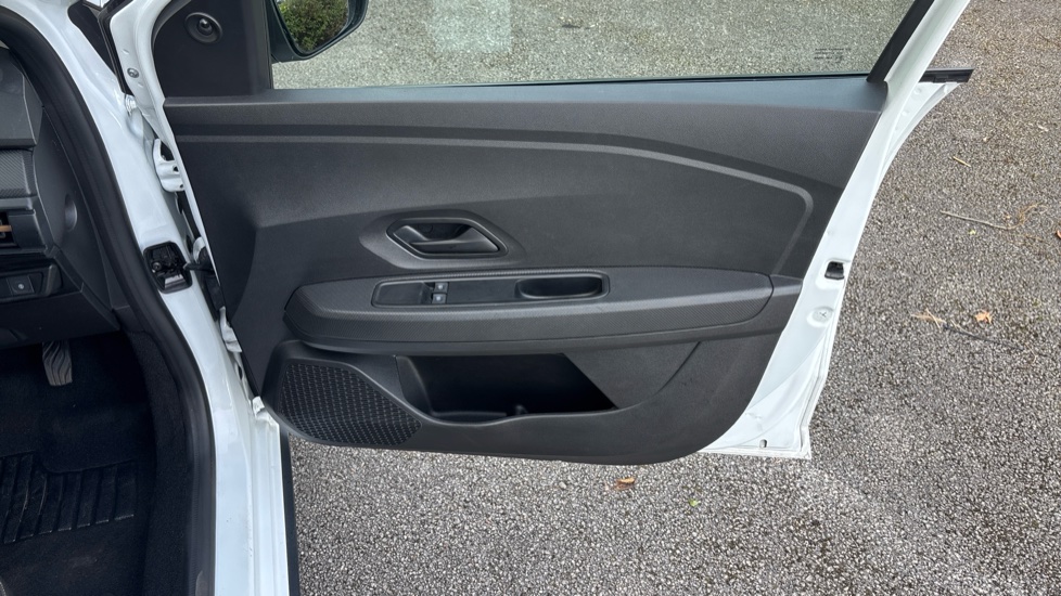 Dacia Sandero Stepway 1.0 TCe Essential 5dr Petrol Hatchback - Image 36