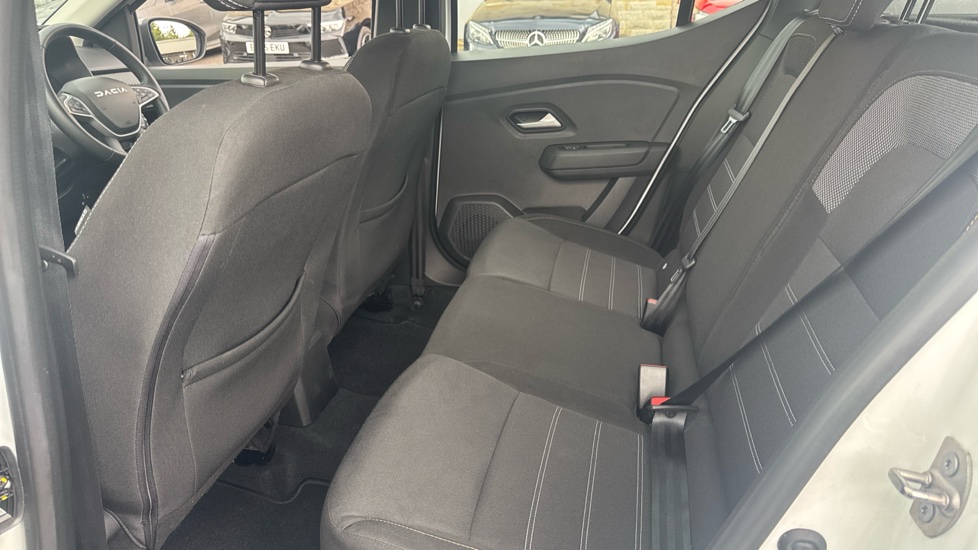 Dacia Sandero Stepway 1.0 TCe Expression 5dr CVT Petrol Hatchback - Image 16