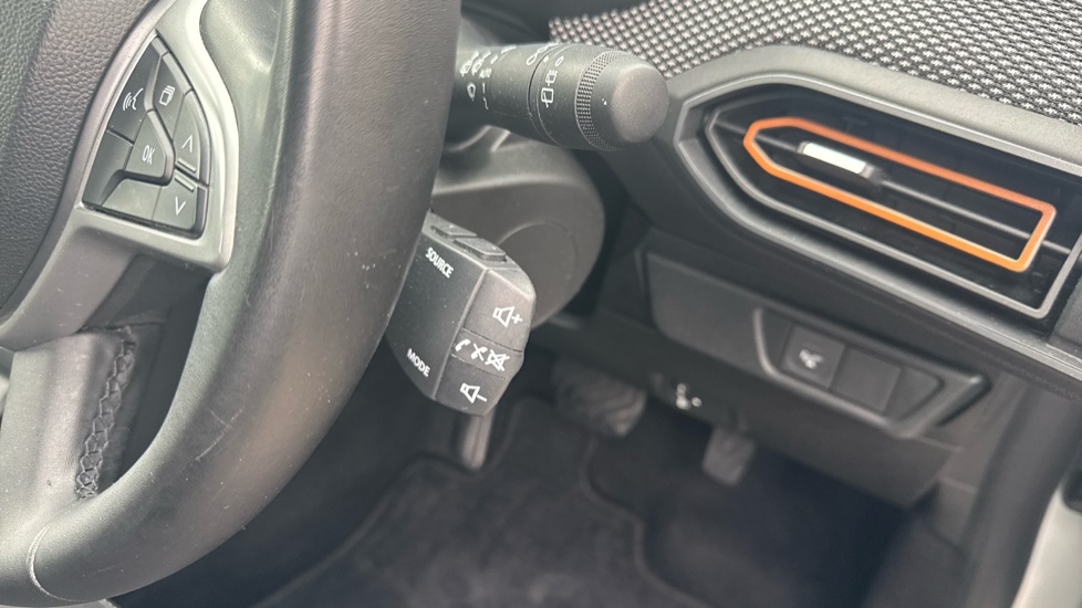 Dacia Sandero Stepway 1.0 TCe Expression 5dr CVT Petrol Hatchback - Image 30