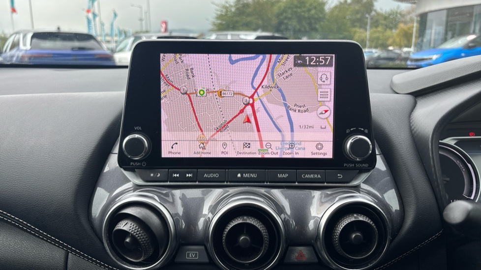Nissan Juke 1.6 Hybrid N-Connecta 5dr Auto Hybrid Hatchback - Image 12
