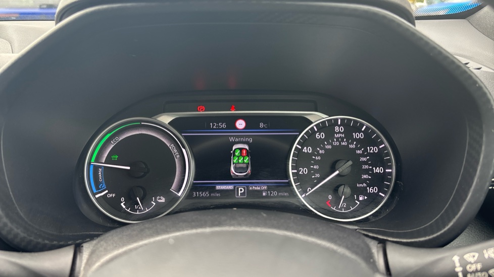 Nissan Juke 1.6 Hybrid N-Connecta 5dr Auto Hybrid Hatchback - Image 18