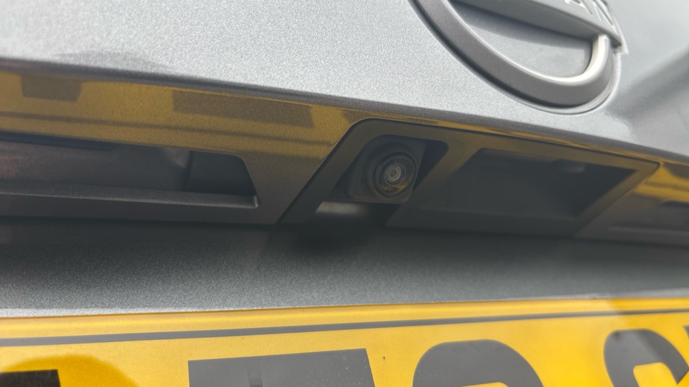 Nissan Juke 1.6 Hybrid N-Connecta 5dr Auto Hybrid Hatchback - Image 39