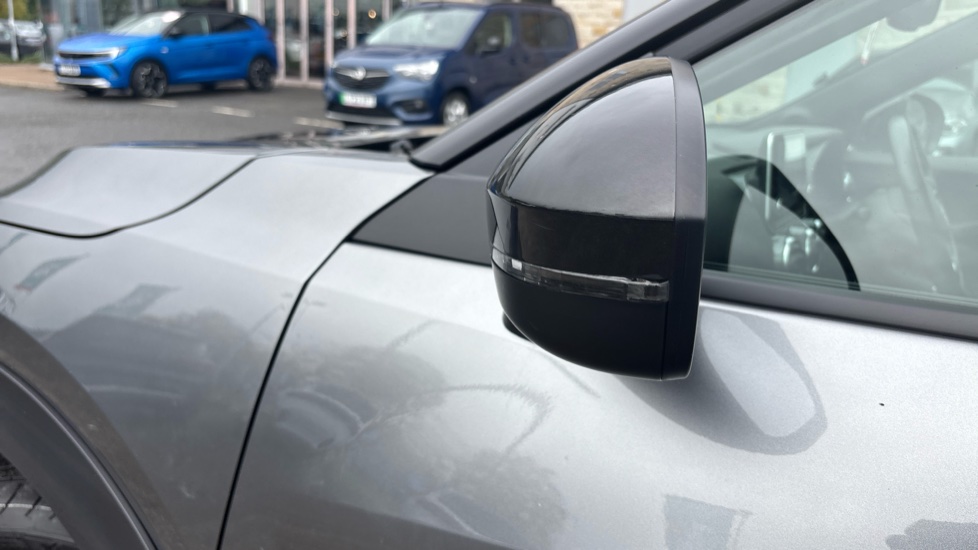 Nissan Juke 1.6 Hybrid N-Connecta 5dr Auto Hybrid Hatchback - Image 42