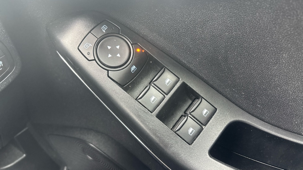 Ford Fiesta 1.0 EcoBoost ST-Line 5dr Petrol Hatchback - Image 24