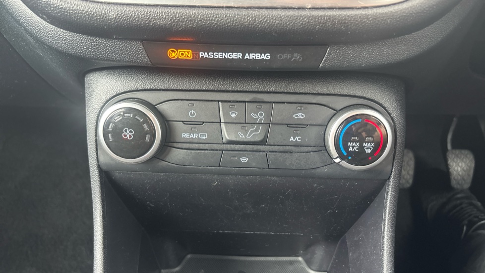 Ford Fiesta 1.0 EcoBoost ST-Line 5dr Petrol Hatchback - Image 31