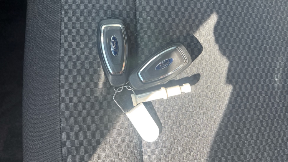 Ford Puma 1.0 EcoBoost Hybrid mHEV ST-Line 5dr Petrol Hatchback - Image 20