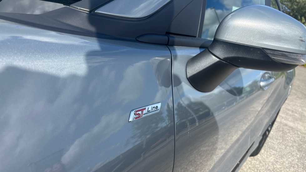 Ford Puma 1.0 EcoBoost Hybrid mHEV ST-Line 5dr Petrol Hatchback - Image 50
