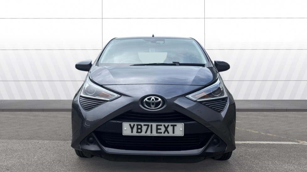 Toyota Aygo 1.0 VVT-i X-Play TSS 5dr x-shift Petrol Hatchback - Image 3