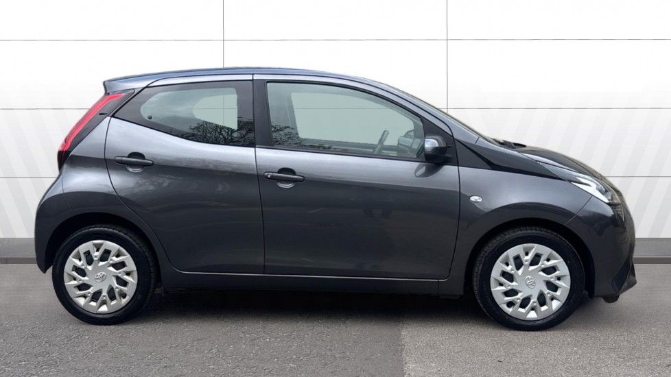 Toyota Aygo 1.0 VVT-i X-Play TSS 5dr x-shift Petrol Hatchback - Image 5