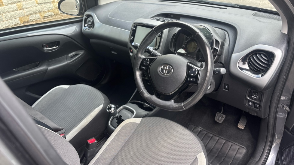 Toyota Aygo 1.0 VVT-i X-Play TSS 5dr x-shift Petrol Hatchback - Image 11