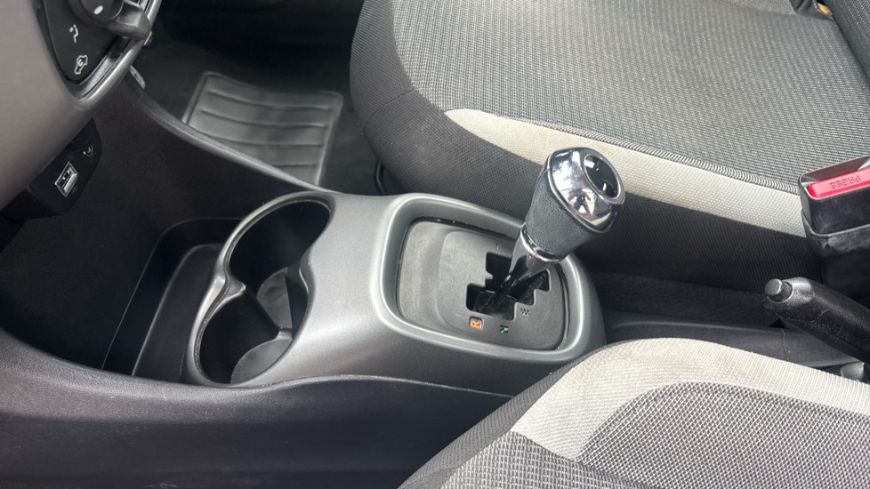 Toyota Aygo 1.0 VVT-i X-Play TSS 5dr x-shift Petrol Hatchback - Image 13