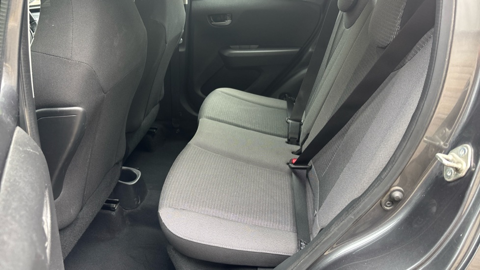 Toyota Aygo 1.0 VVT-i X-Play TSS 5dr x-shift Petrol Hatchback - Image 16