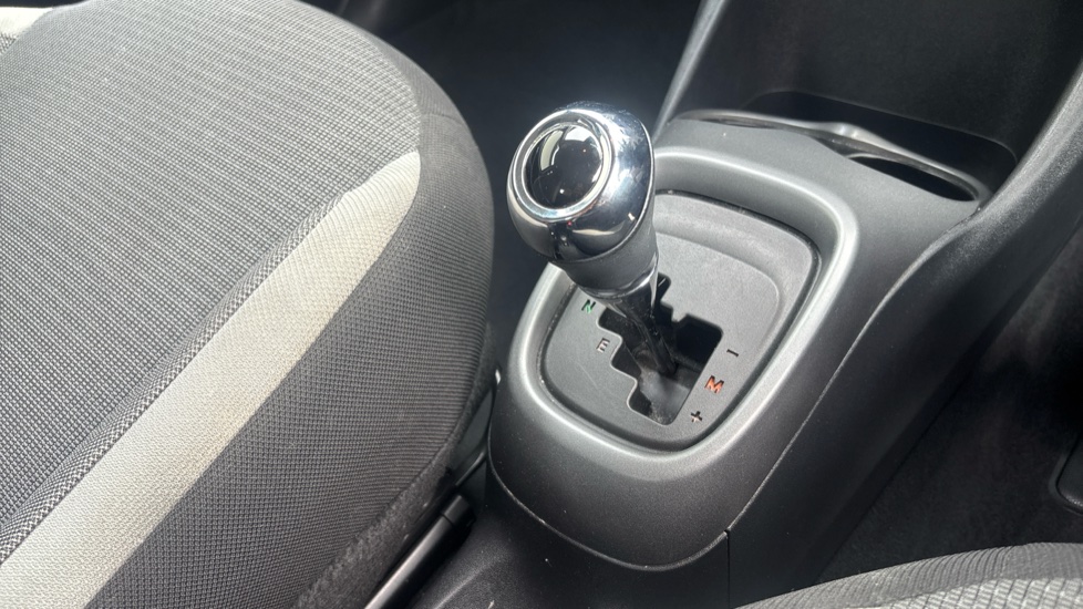 Toyota Aygo 1.0 VVT-i X-Play TSS 5dr x-shift Petrol Hatchback - Image 26