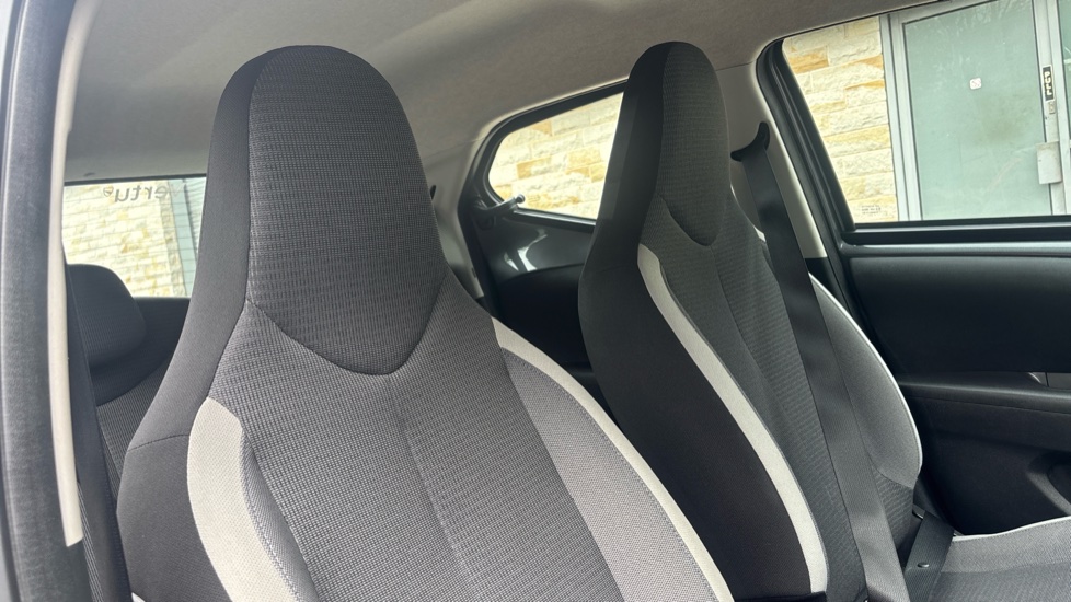 Toyota Aygo 1.0 VVT-i X-Play TSS 5dr x-shift Petrol Hatchback - Image 39