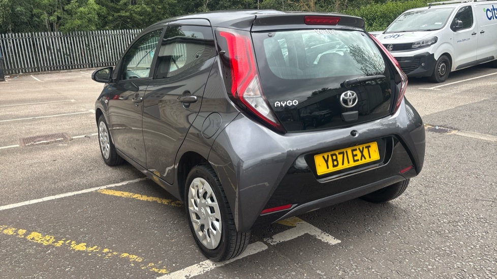 Toyota Aygo 1.0 VVT-i X-Play TSS 5dr x-shift Petrol Hatchback - Image 42