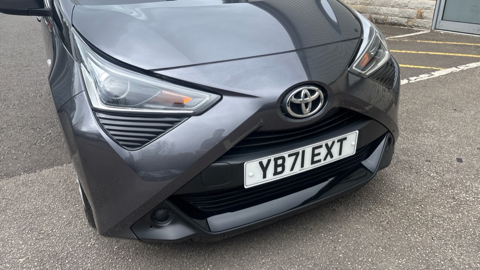 Toyota Aygo 1.0 VVT-i X-Play TSS 5dr x-shift Petrol Hatchback - Image 43