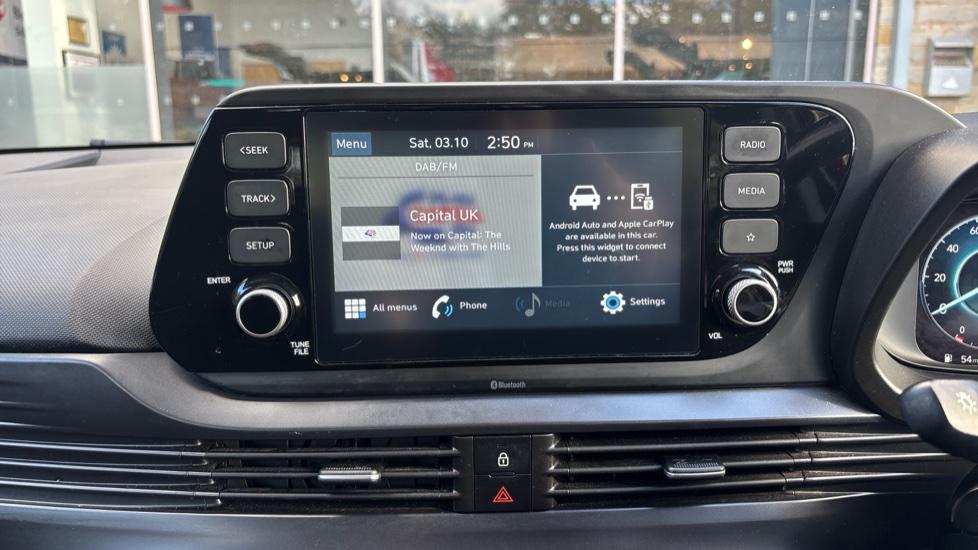 Hyundai i20 1.0T GDi 48V MHD SE Connect 5dr Petrol Hatchback - Image 12