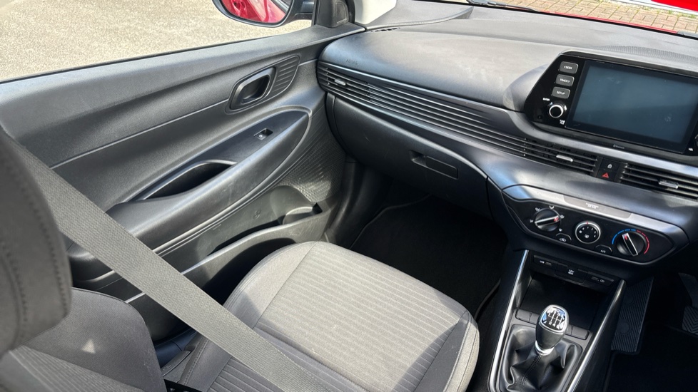 Hyundai i20 1.0T GDi 48V MHD SE Connect 5dr Petrol Hatchback - Image 14