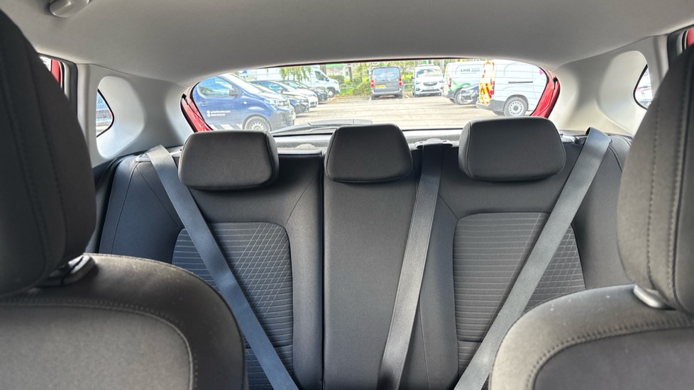 Hyundai i20 1.0T GDi 48V MHD SE Connect 5dr Petrol Hatchback - Image 15