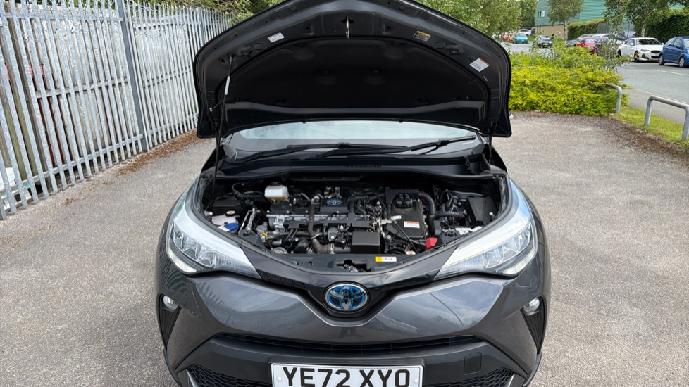 Toyota C-HR 1.8 Hybrid Icon 5dr CVT Hybrid Hatchback - Image 8
