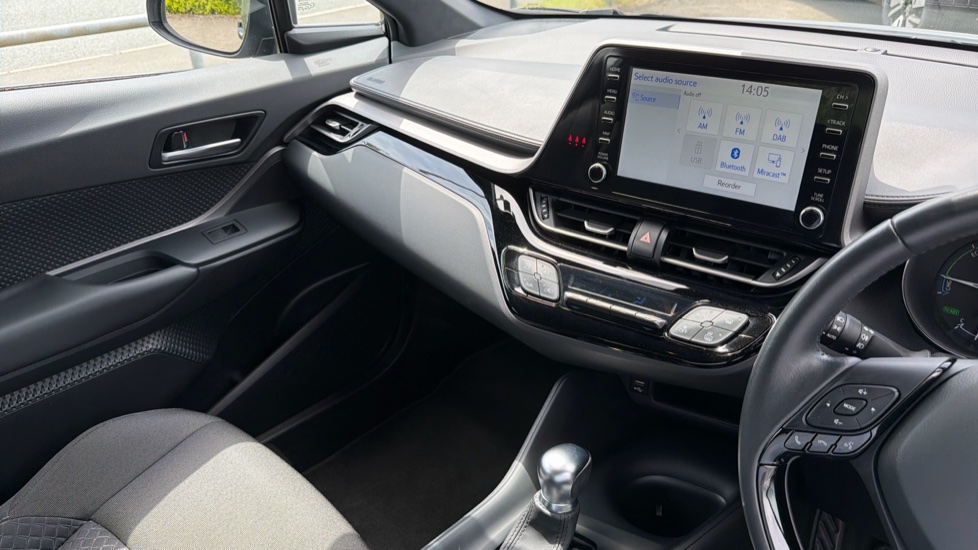 Toyota C-HR 1.8 Hybrid Icon 5dr CVT Hybrid Hatchback - Image 14