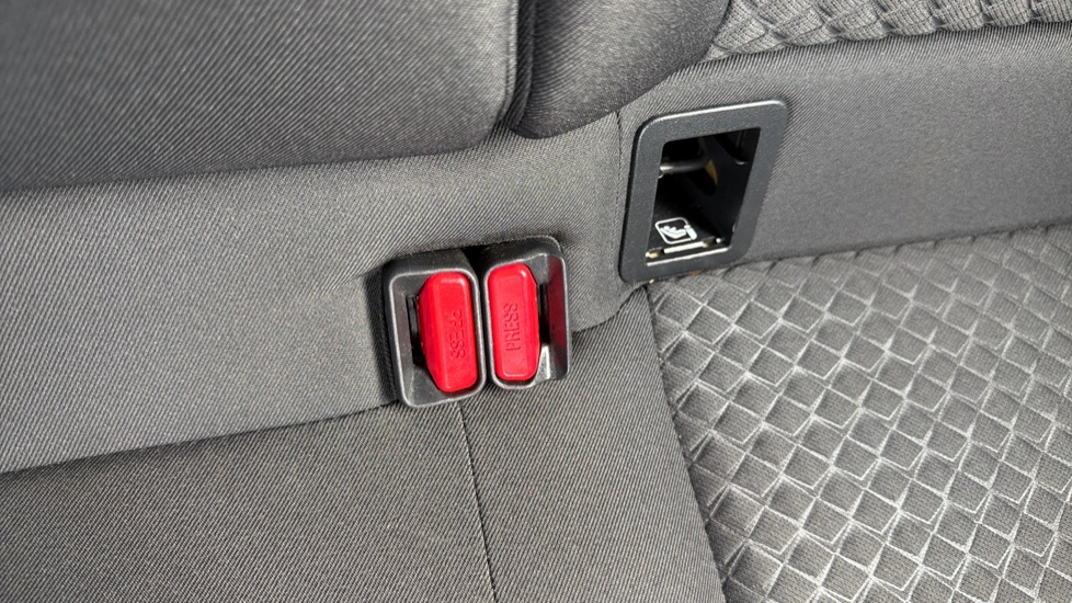 Toyota C-HR 1.8 Hybrid Icon 5dr CVT Hybrid Hatchback - Image 17