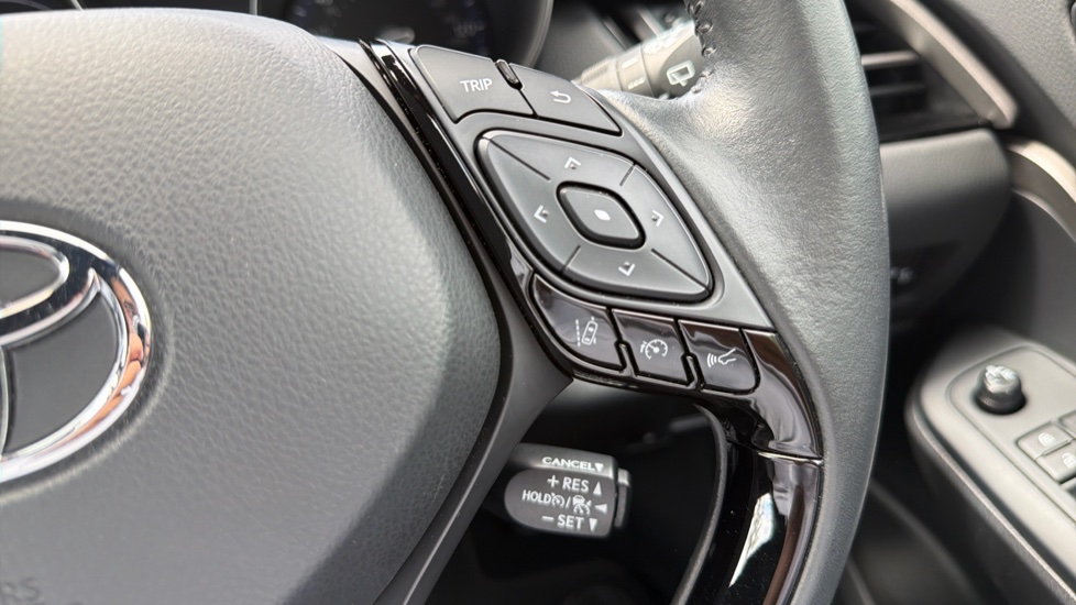 Toyota C-HR 1.8 Hybrid Icon 5dr CVT Hybrid Hatchback - Image 27