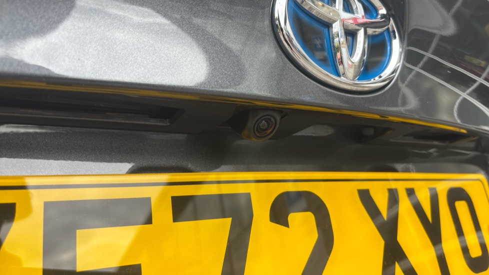 Toyota C-HR 1.8 Hybrid Icon 5dr CVT Hybrid Hatchback - Image 42