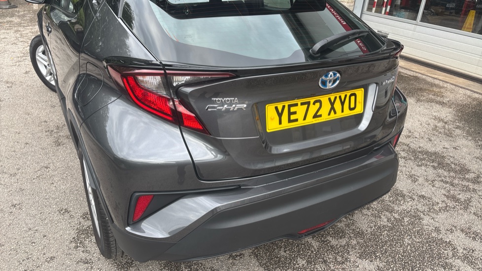 Toyota C-HR 1.8 Hybrid Icon 5dr CVT Hybrid Hatchback - Image 43