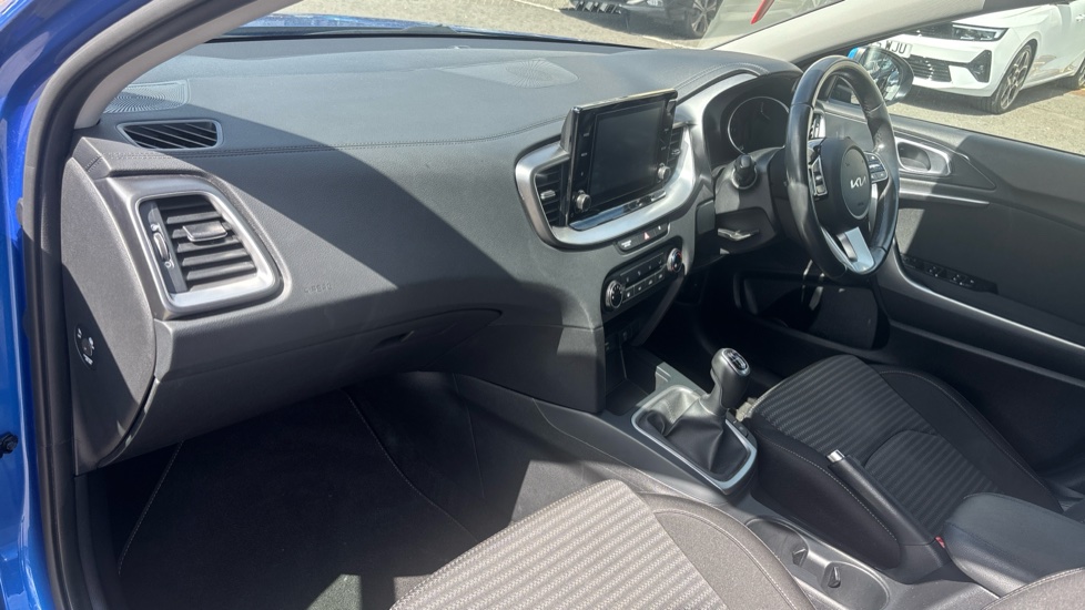 Kia Xceed 1.5T GDi ISG 2 5dr Petrol Hatchback - Image 9