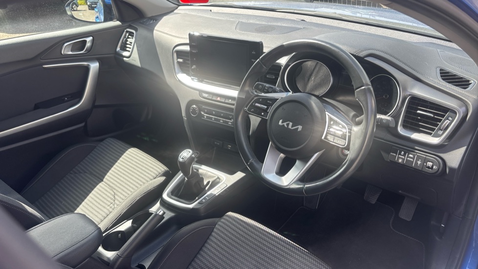 Kia Xceed 1.5T GDi ISG 2 5dr Petrol Hatchback - Image 11