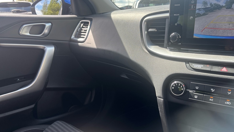 Kia Xceed 1.5T GDi ISG 2 5dr Petrol Hatchback - Image 34