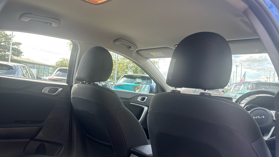 Kia Xceed 1.5T GDi ISG 2 5dr Petrol Hatchback - Image 42