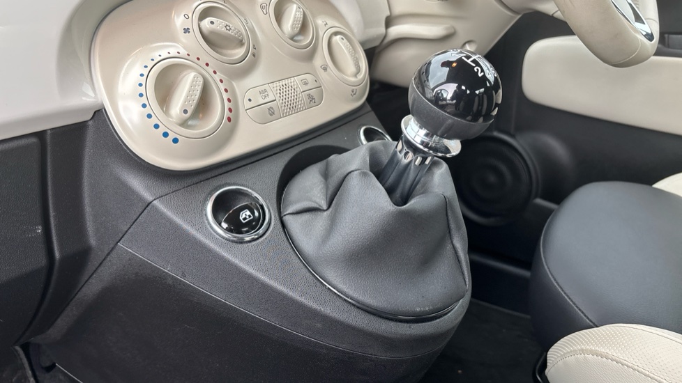 Fiat 500 1.0 Mild Hybrid Dolcevita [Part Leather] 2dr Petrol Convertible - Image 13