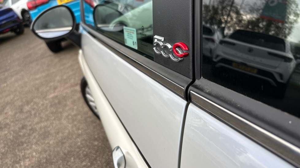 Fiat 500 1.0 Mild Hybrid Dolcevita [Part Leather] 2dr Petrol Convertible - Image 39