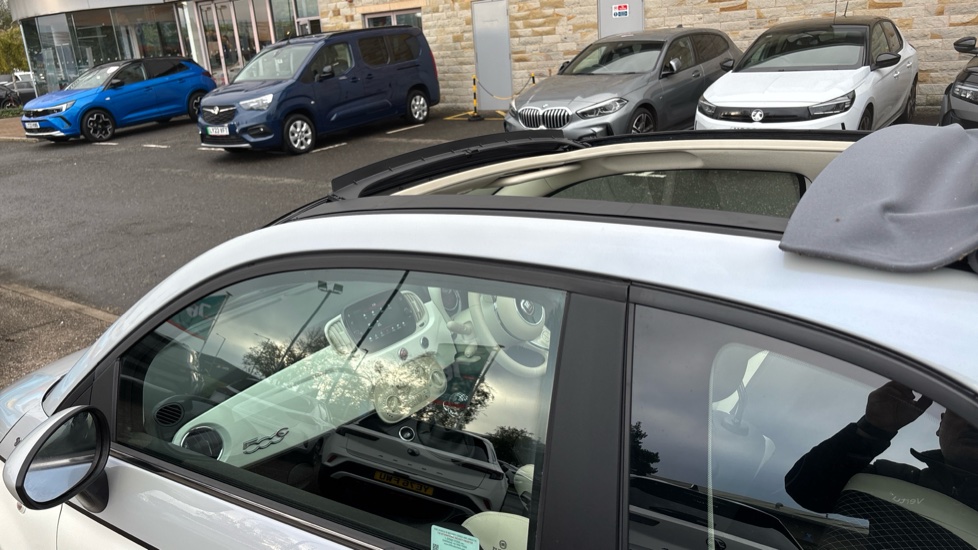 Fiat 500 1.0 Mild Hybrid Dolcevita [Part Leather] 2dr Petrol Convertible - Image 49