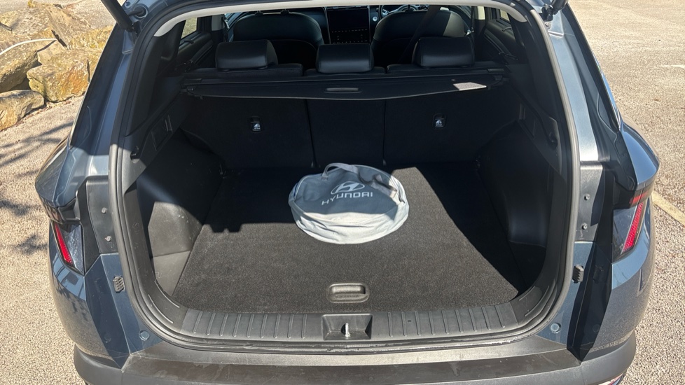 Hyundai TUCSON 1.6 TGDi Plug-in Hybrid Ultimate 5dr 4WD Auto Estate - Image 4