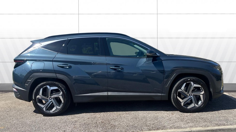 Hyundai TUCSON 1.6 TGDi Plug-in Hybrid Ultimate 5dr 4WD Auto Estate - Image 5