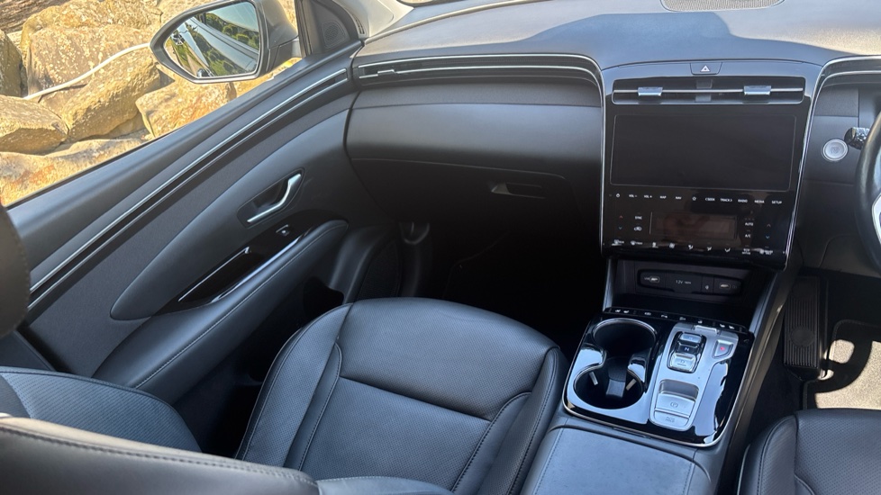 Hyundai TUCSON 1.6 TGDi Plug-in Hybrid Ultimate 5dr 4WD Auto Estate - Image 14