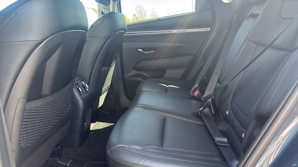 Hyundai TUCSON 1.6 TGDi Plug-in Hybrid Ultimate 5dr 4WD Auto Estate - Image 16